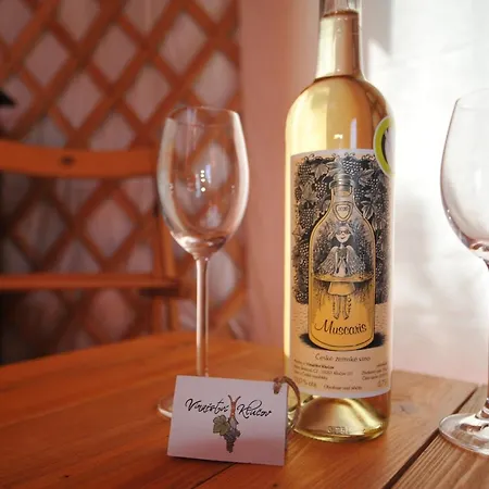 Jurty V Sadu * Cesky Brod