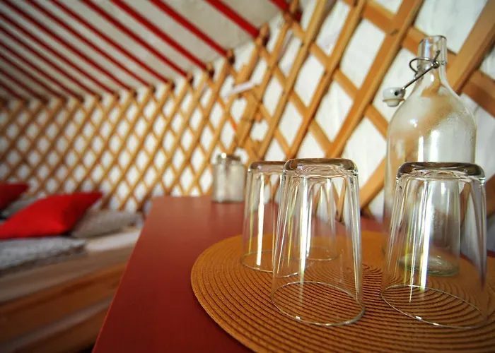 Jurty V Sadu Luxussátor Český Brod