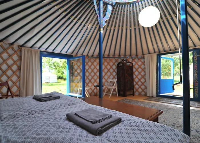 Jurty V Sadu Luxussátor Český Brod