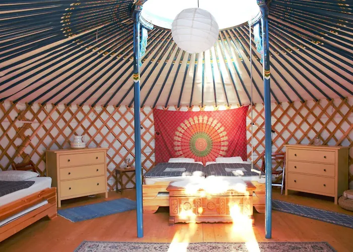 Jurty V Sadu Luxussátor