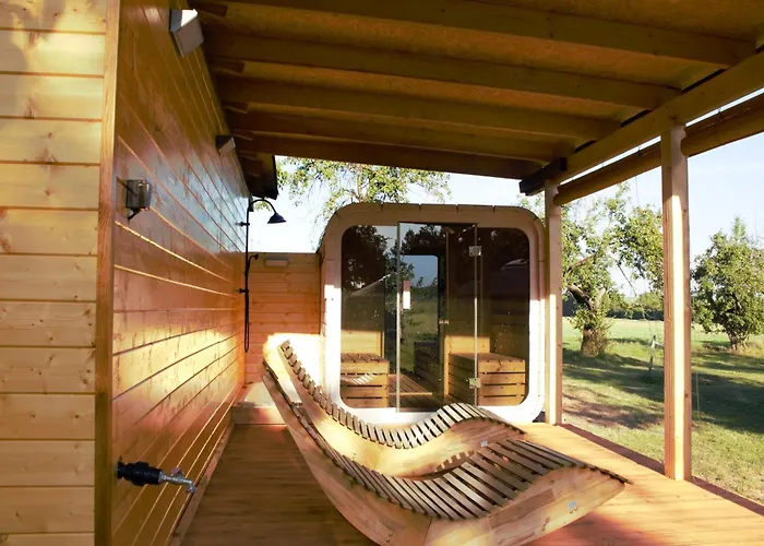 Luxussátor Jurty V Sadu Český Brod